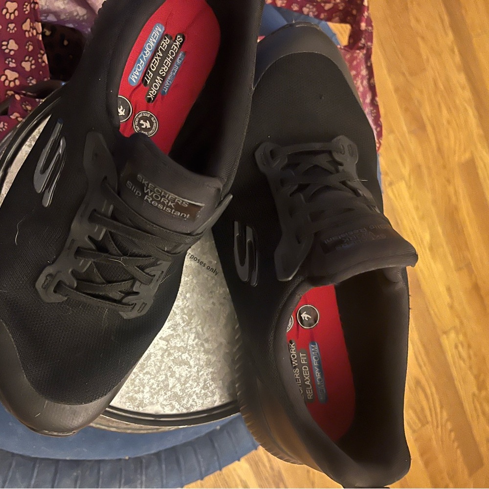 Skechers Men's Black Sneakers